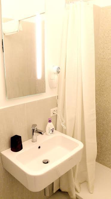Warehouse 47 Hotel Рим Екстериор снимка